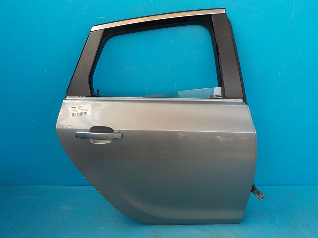 задняя дверь opel astra j. опель астра j левая дверь. подсветка заднего кармана опель астра j. дверь опель астра j. опель астра дверь изнутри.