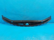 Кожух замка капота