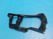 Кронштейн фары левой