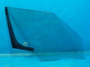 Стекло двери передней правой