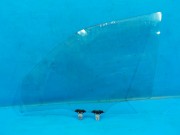 Стекло двери передней левой