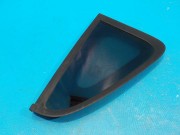 Стекло заднее левое (форточка)