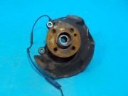 Поворотный кулак передний левый