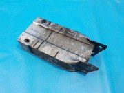 Кронштейн усилителя переднего бампера правый