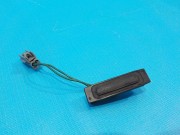 Кнопка открывания багажника