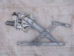 6981005050 Стеклоподъемник передний правый с моторчиком TOYOTA Avensis (T25) 2003-2008