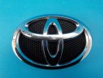 7530105010 Эмблема TOYOTA Avensis (T25) 2003-2008
