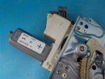 69810-05050 Стеклоподъемник передний правый TOYOTA Avensis (T25) 2003-2008