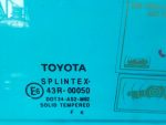 68101-05030 Стекло двери передней правой TOYOTA Avensis (T25) 2003-2008