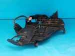 7L6941614C Кронштейн фары правый VOLKSWAGEN Touareg 2002-2010