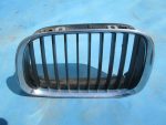 51138159315 Решетка радиатора левая BMW 5 серия E39 1995-2003