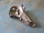 8D0399108AP Кронштейн подвески КПП правый Passat B5 2000-2005 VOLKSWAGEN 