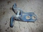 6874033010 Петля двери передняя левая нижняя RAV 4 2000-2005 TOYOTA 