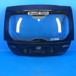 737001C210 Дверь багажника со стеклом Hyundai Getz 2002-2010