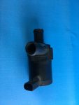 7L0965561 Насос водяной дополнительный (помпа) VOLKSWAGEN Touareg 2002-2010