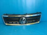 7L6853653 Решетка радиатора VOLKSWAGEN Touareg 2002-2010