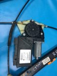 7L0839462D Стеклоподъемник задний правый VOLKSWAGEN Touareg 2002-2010