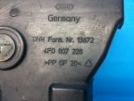 4F0807228 Кронштейн переднего бампера правый Audi A6 (C6, 4F) 2005-2011
