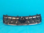 7L6853651A Решетка радиатора VOLKSWAGEN Touareg 2002-2010