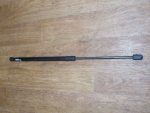 7L6823359B Амортизатор капота VOLKSWAGEN Touareg 2002-2010