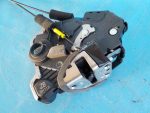 6904048071 Замок двери передней левой LEXUS RX II 2003-2009