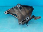 070199308A Кронштейн двигателя правый VOLKSWAGEN Touareg 2002-2010