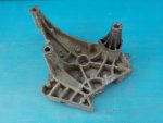 06F199207Q Кронштейн опоры двигателя правый VOLKSWAGEN Golf 5 Plus 2005–2014