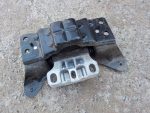 5Q0199555R Опора двигателя (подушка) левая SKODA Octavia A7 2013-2020