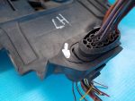 7L6941613C Кронштейн фары левый VOLKSWAGEN Touareg 2002-2010