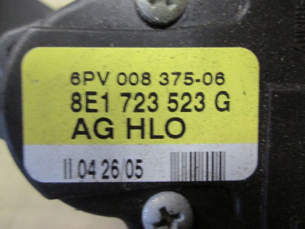 8E1723523J Педаль газа Audi A4 (B7) 2005-2007