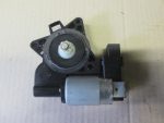 G22C5858XC Моторчик стеклоподъемника передний правый Mazda 3 2003-2009 MAZDA 