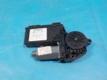 7L0959704 Моторчик стеклоподъемника задний правый VOLKSWAGEN Touareg 2002-2010
