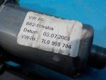 7L0959704 Моторчик стеклоподъемника задний правый VOLKSWAGEN Touareg 2002-2010