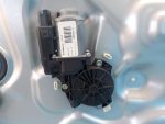824811H000 Cтеклоподъемник передний правый KIA Ceed 2007-2012