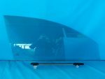 6810105030 Стекло двери передней правой TOYOTA Avensis (T25) 2003-2008