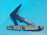 1K5827301A Петля крышки багажника левая VOLKSWAGEN Jetta 5 2005-2011