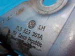 7L6823301A Петля капота левая VOLKSWAGEN Touareg 2002-2010