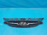863511R000 Решетка радиатора Hyundai Solaris 2010-2017