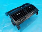 7L6819727AH3X1 Дефлектор воздушный центральный VOLKSWAGEN Touareg 2002-2010