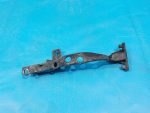 7L0805734 Кронштейн фары правой VOLKSWAGEN Touareg 2002-2010