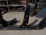 7L6809835A Порог со средней стойкой левый VOLKSWAGEN Touareg 2002-2010