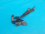 B32H-52-420A Петля капота левая MAZDA 3 (BK) 2003-2009