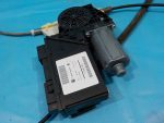 7L0837461F Стеклоподъемник передний левый VOLKSWAGEN Touareg 2002-2010