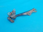 B32H-52-420A Петля капота левая MAZDA 3 (BK) 2003-2009