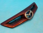 BR5V50710B74 Решетка радиатора MAZDA 3 (BK) 2003-2009