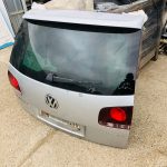 015988 Дверь - крышка багажника VOLKSWAGEN Touareg 2002-2010