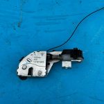 7l0827506e Замок багажника VOLKSWAGEN Touareg 2002-2010