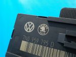 7N0959795D Блок комфорта задней двери SKODA Yeti 2009-2018