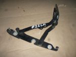 4B5827301F Петля крышки багажника левая Audi A6 (C6, 4F) 2005-2011