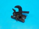 8V0823480 Крючок капота Audi A3 (8V) 2013-2020